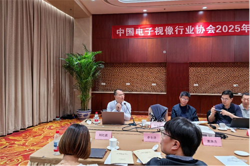 绵阳社员代德建积极参加中国电子视像行业协会开展社会服务工作2.png