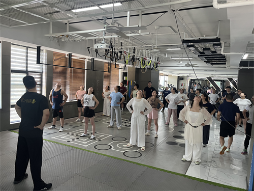 社绵阳市委青工委、涪城支社八段锦公益课点燃社员健身热情2.png