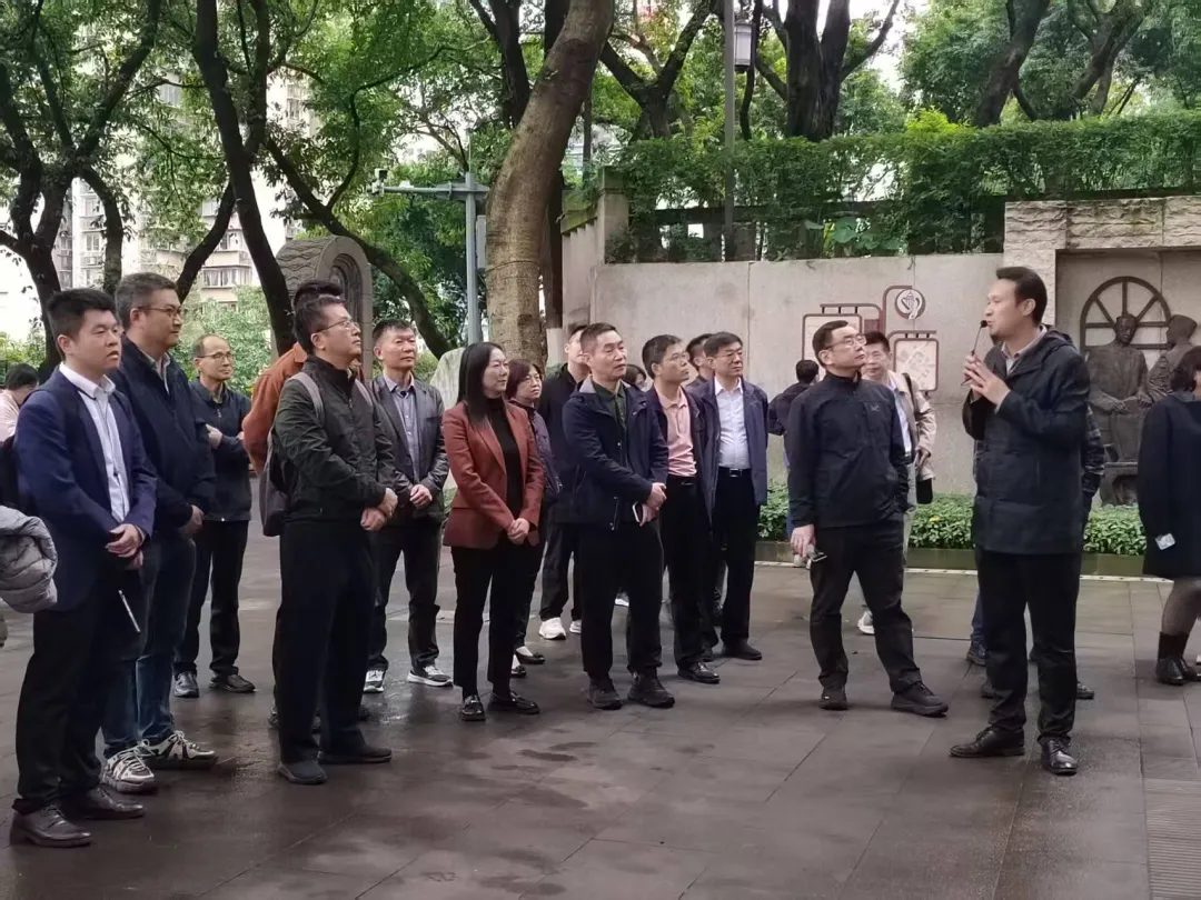 640.webp (5).png 640.webp (5).png