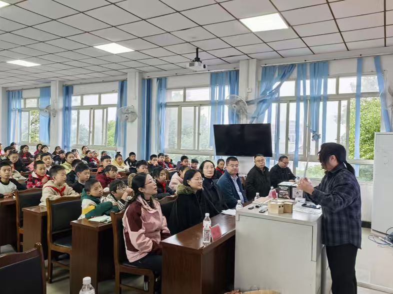 微信图片_20251128162805_76_1027.jpg 微信图片_20251128162805_76_1027.jpg