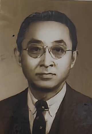 蓝天鹤1955年照片-覃建军拍.png